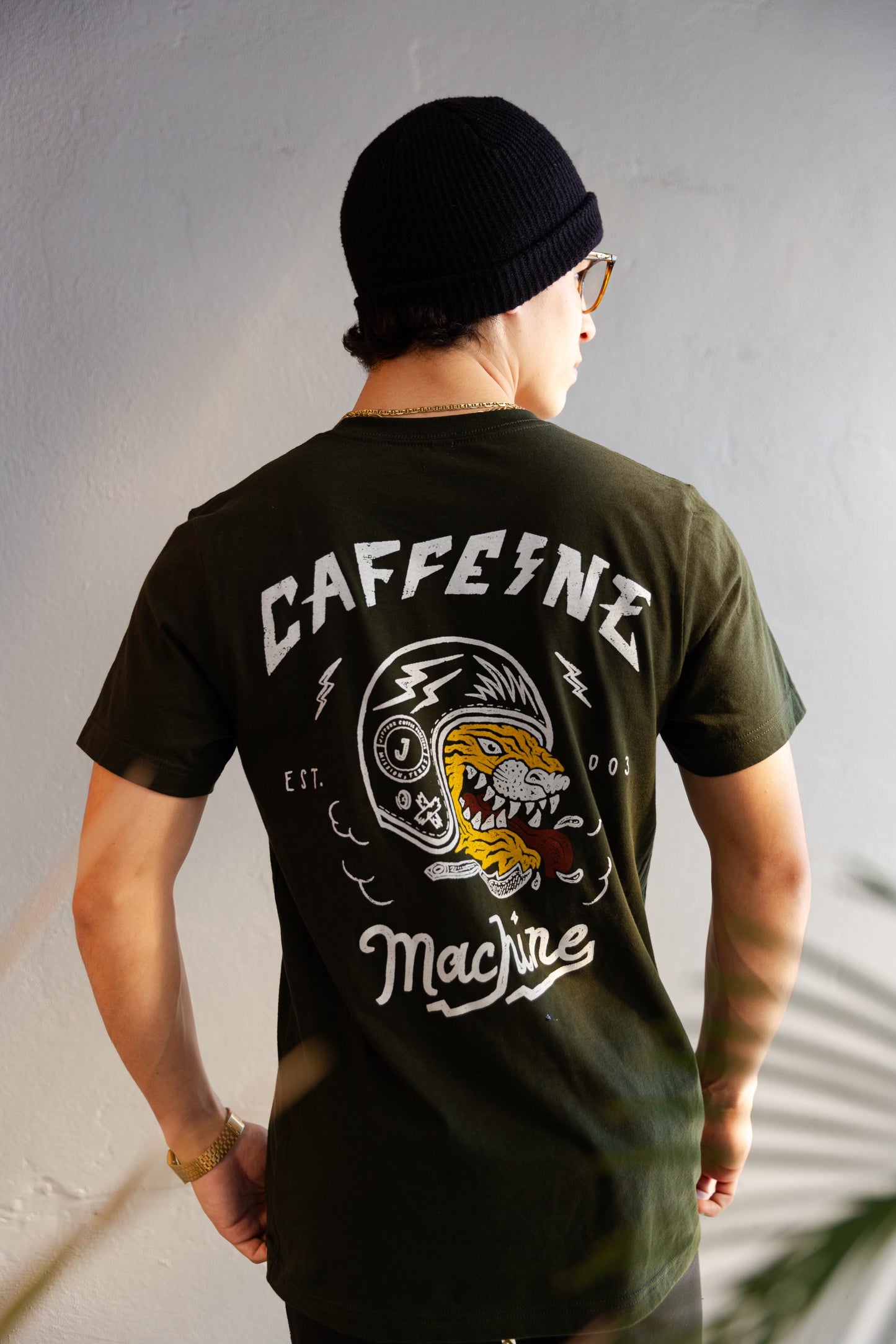 CAFFEINE MACHINE T (DARK OLIVE)