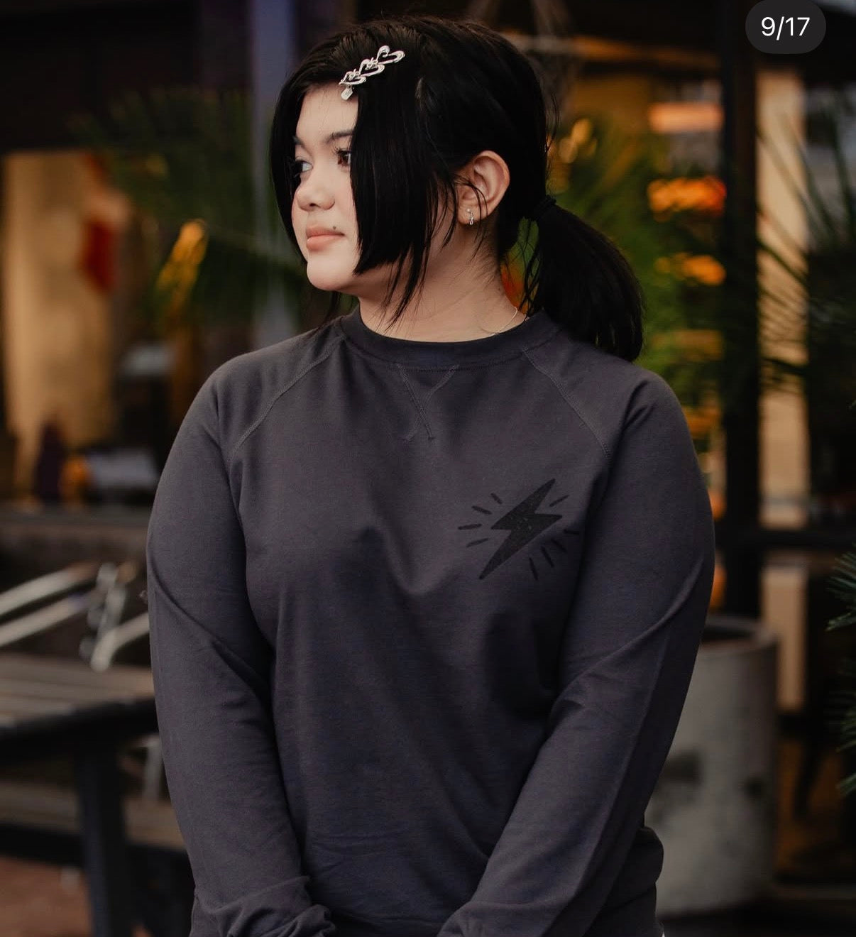 Black Jitterz Bolt crew neck